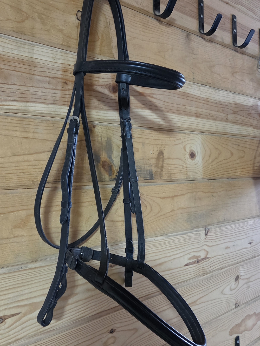 Camelot Plain Raised Extra Full Snaffle Bridle